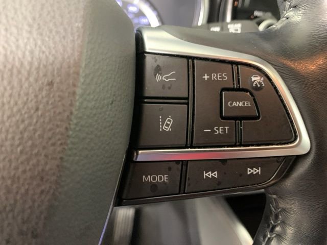 Used 2021 Toyota Highlander Platinum image 25