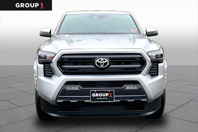 Certified 2025 Toyota Tacoma SR5 AWD/4WD image 4