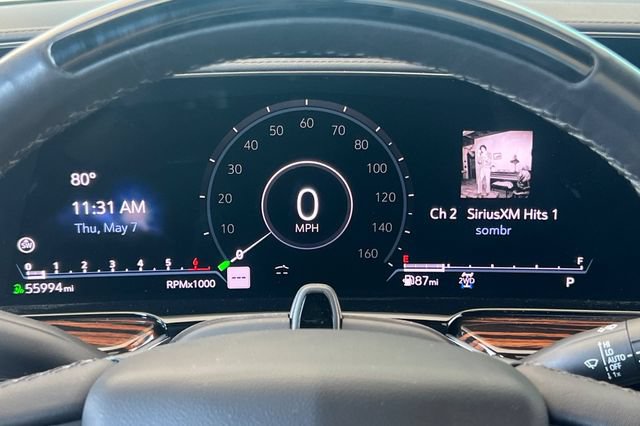 Used 2023 Cadillac Escalade Premium Luxury AWD/4WD image 33