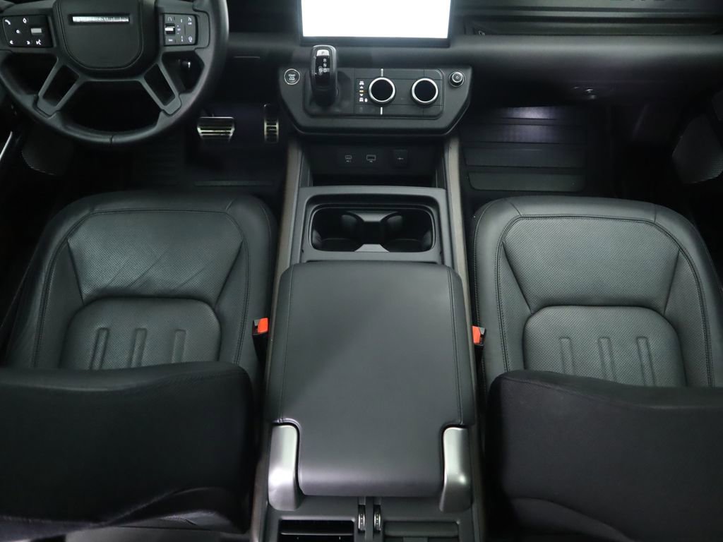 Used 2024 Land Rover Defender 130 X image 17