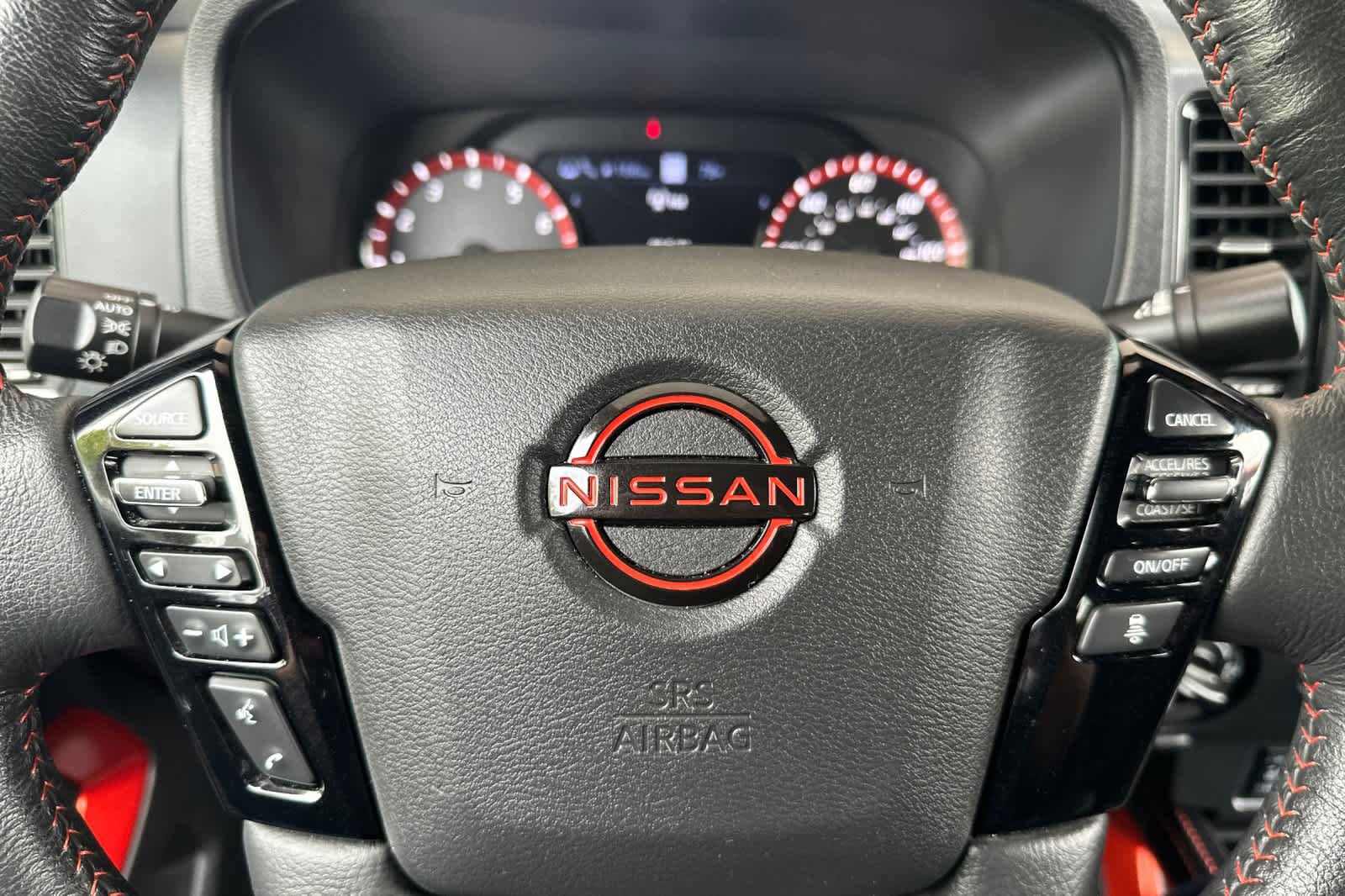 Used 2024 Nissan Frontier PRO-4X w/ Pro Convenience Package image 24