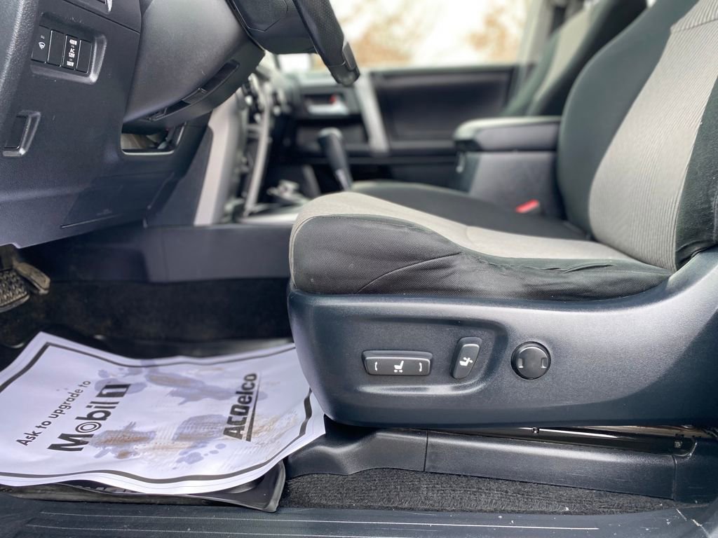 Used 2018 Toyota 4Runner SR5 image 21