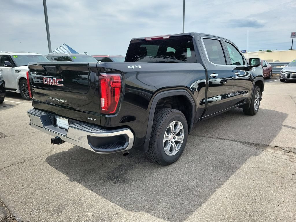 Used 2024 GMC Sierra 1500 SLT AWD/4WD image 5