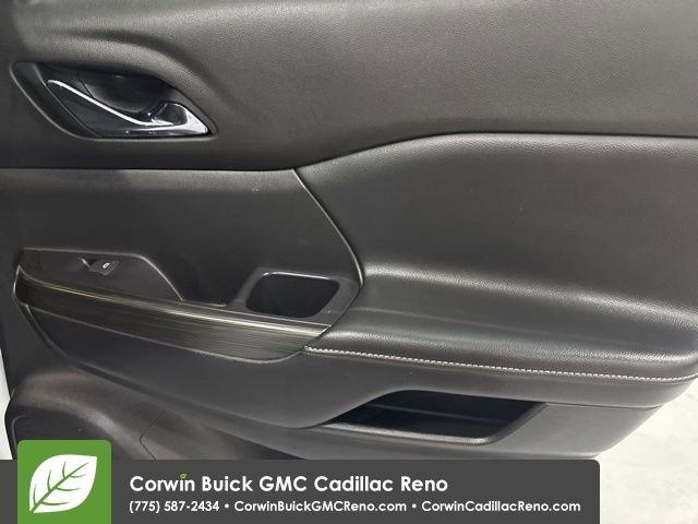 Used 2019 GMC Acadia SLT image 31