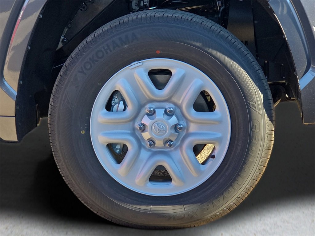 New 2026 Toyota Tundra SR image 10