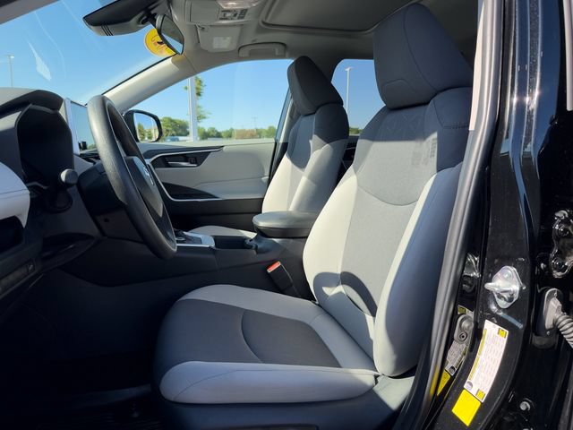 Certified 2025 Toyota RAV4 XLE w/ Convenience Package AWD/4WD image 18