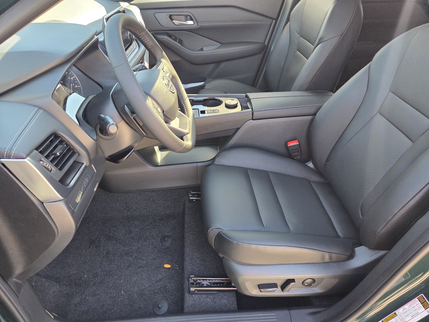 New 2027 Nissan Rogue Dark Armor AWD/4WD image 26