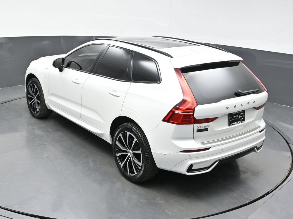 Used 2023 Volvo XC60 T8 Plus AWD/4WD image 33