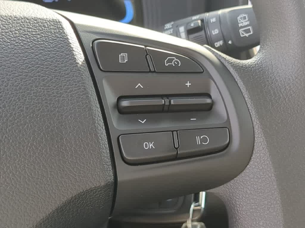 New 2026 Hyundai Venue SE FWD image 25