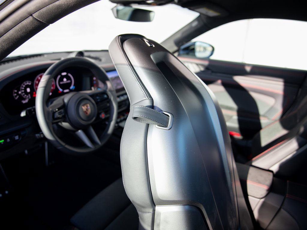 Used 2026 Porsche 911 Carrera GTS image 21