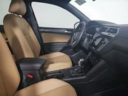 Used 2023 Volkswagen Tiguan SE FWD image 8