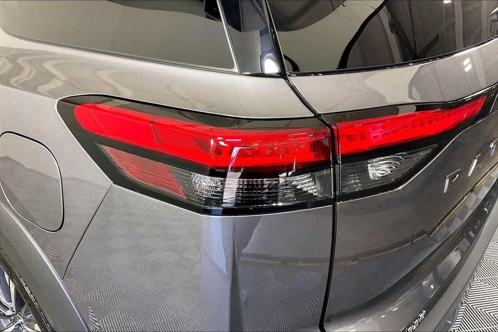 New 2026 Nissan Pathfinder Platinum w/ Accent Package image 38