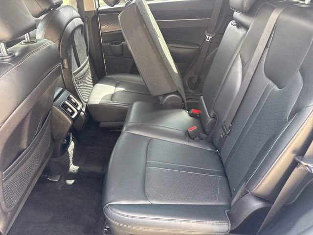 Used 2022 Kia Sorento S w/ Panoramic Sunroof Package image 30