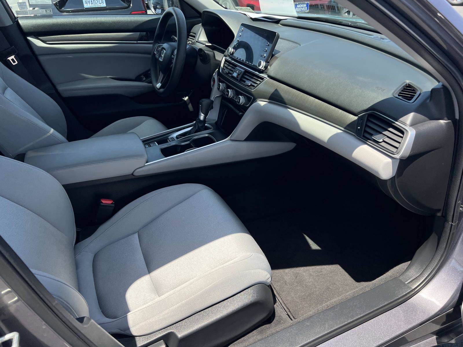 Certified 2018 Honda Accord LX image 27