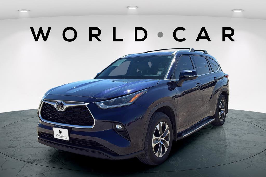 Used 2021 Toyota Highlander XLE FWD image 15