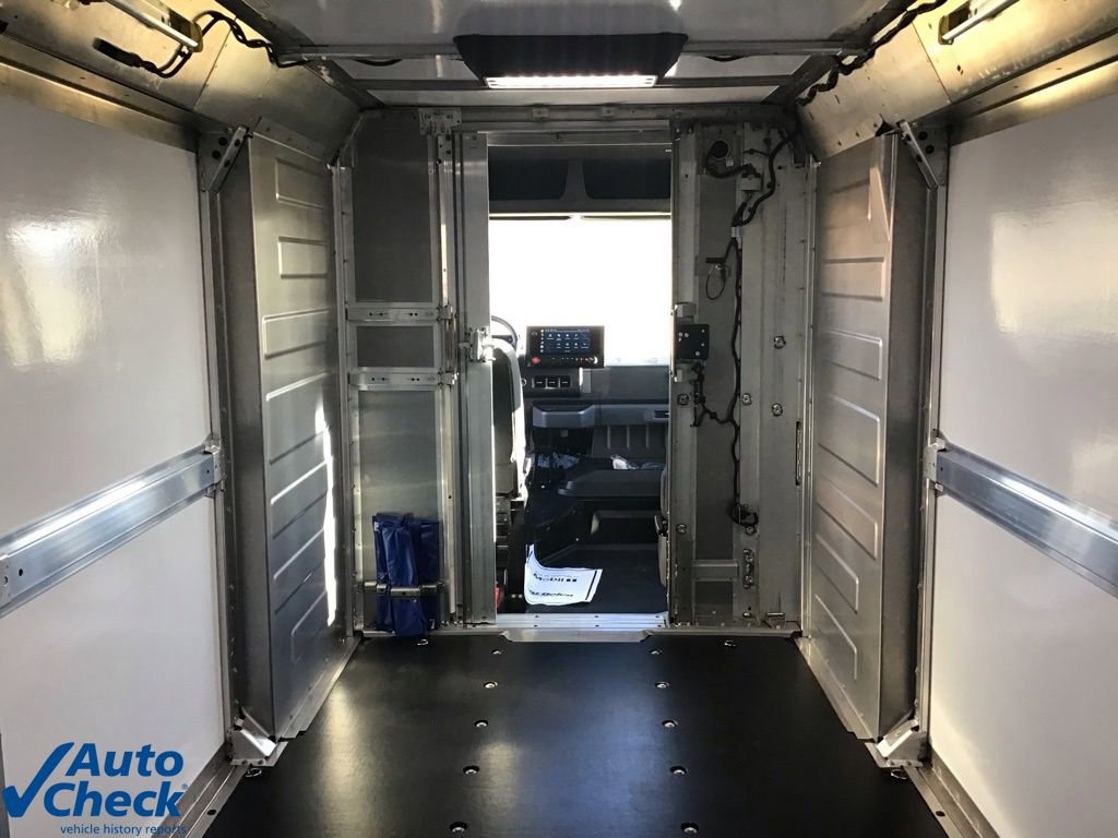 Used 2024 Chevrolet Brightdrop 600 w/ Commercial Equipment Package image 28