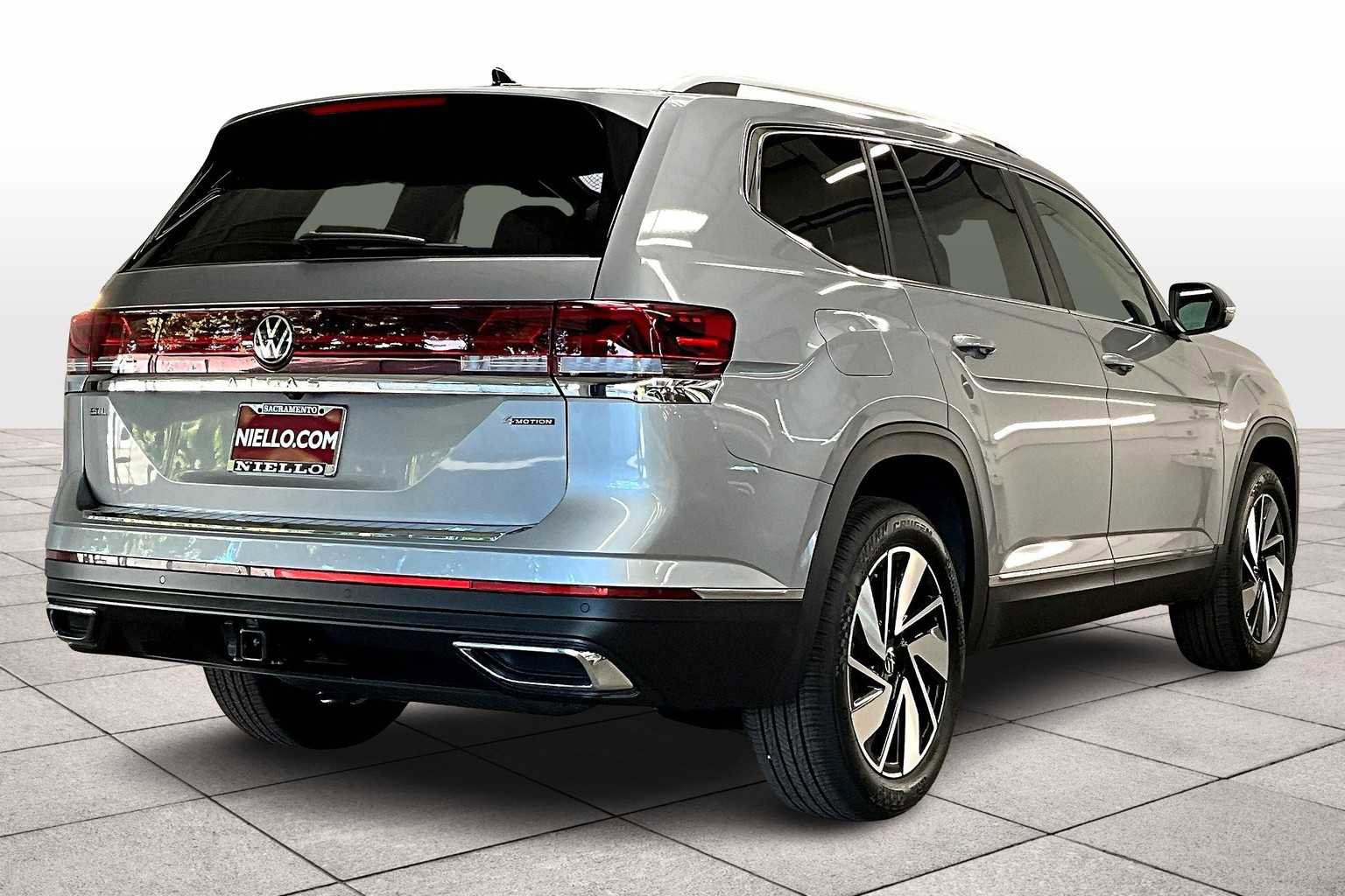 New 2026 Volkswagen Atlas SEL image 4