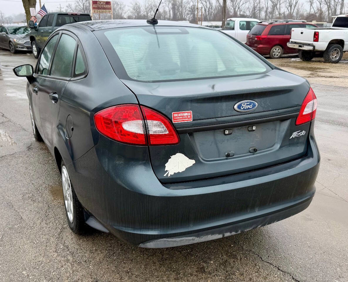 Used 2011 Ford Fiesta S image 9