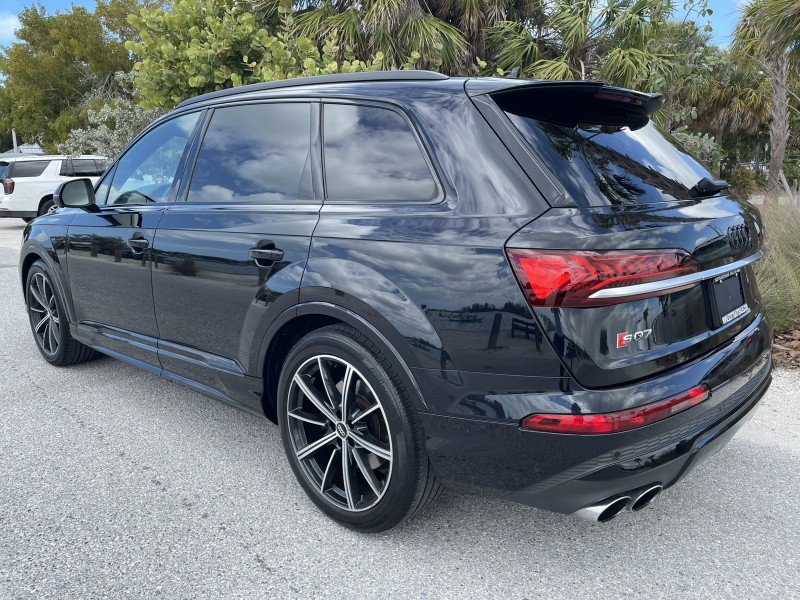 Used 2020 Audi SQ7 Prestige w/ Prestige Package AWD/4WD image 5