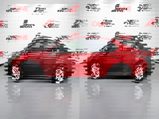 Certified 2018 Toyota Camry XLE w/ Audio Package image 4