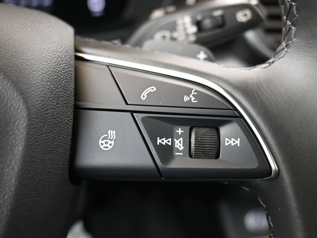 Certified 2025 Audi Q5 2.0T Premium w/ Convenience Plus Package image 27