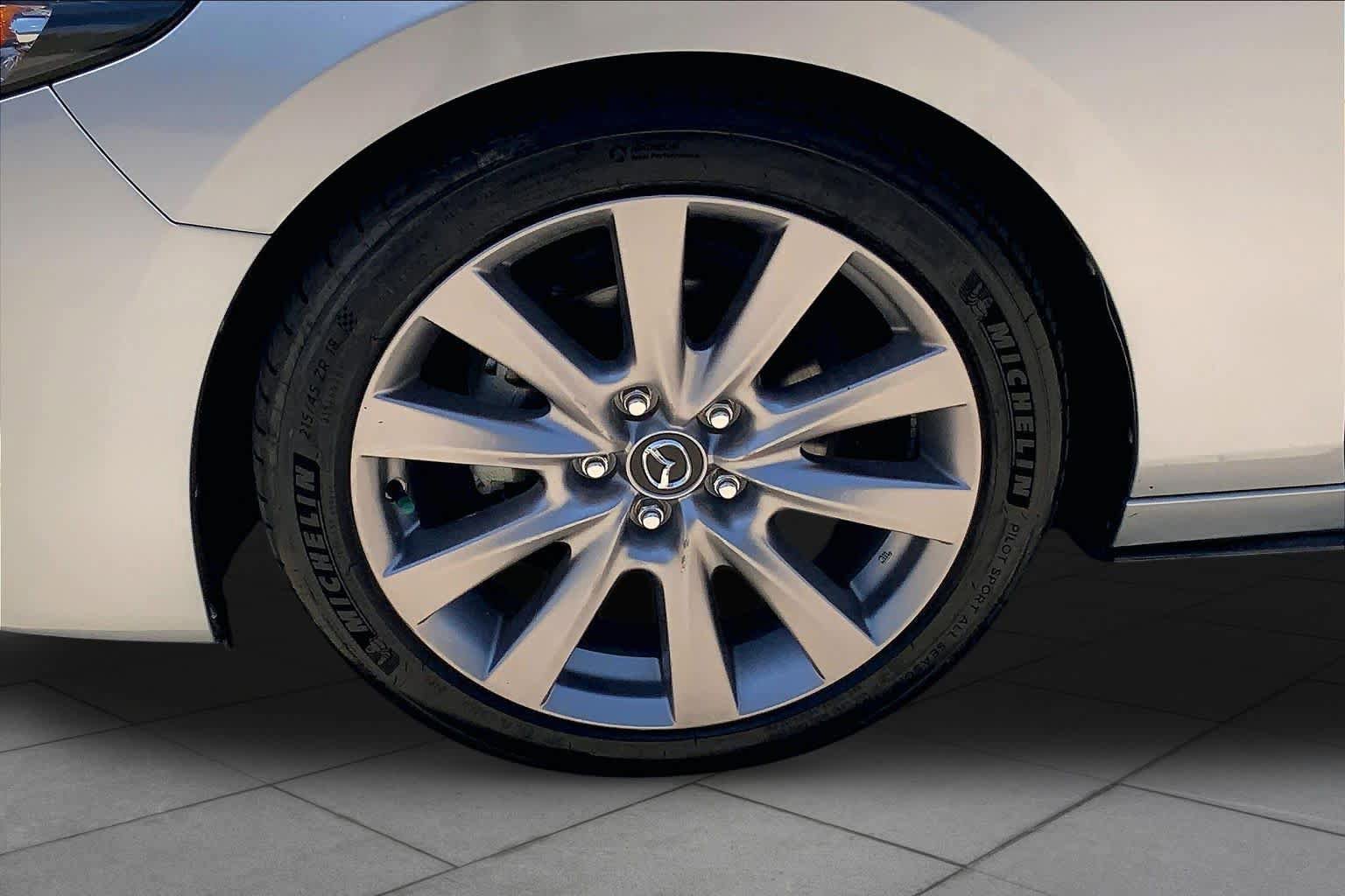 Used 2020 MAZDA MAZDA3 Sedan w/ Select Package FWD image 10