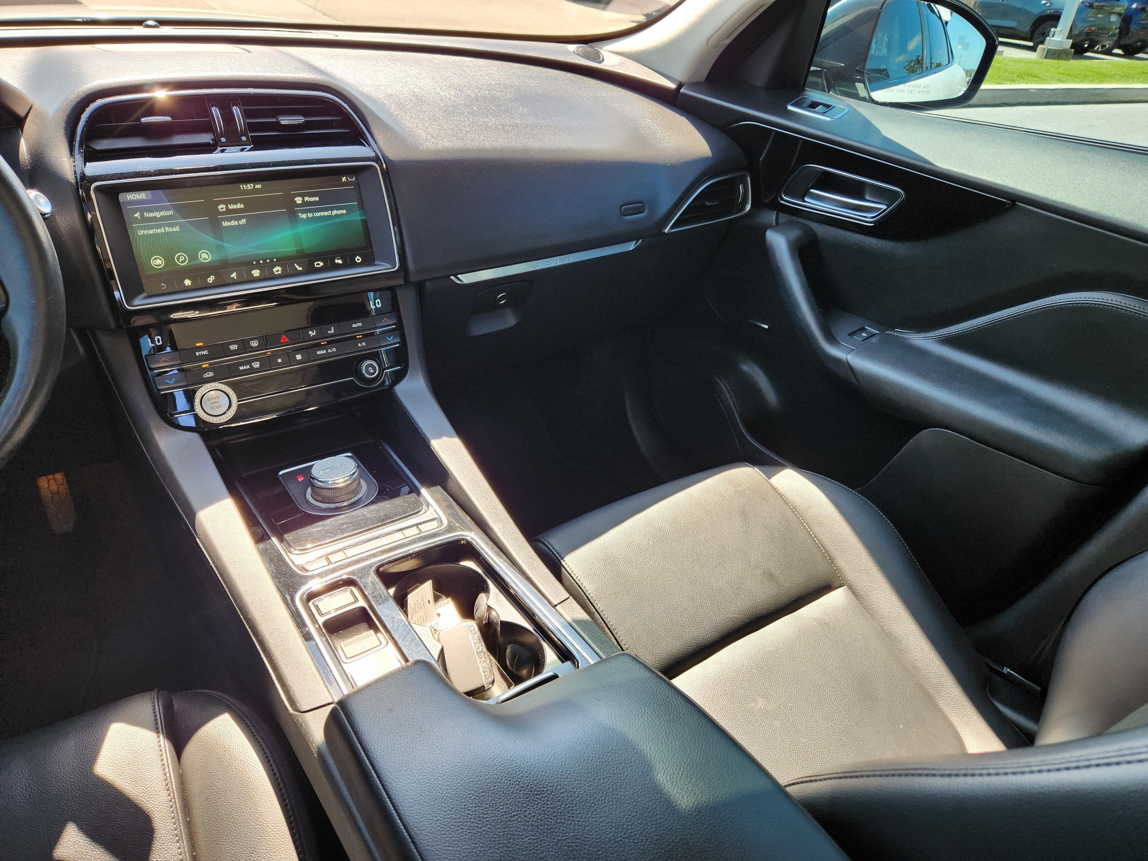 Used 2020 Jaguar F-PACE Premium AWD/4WD image 14