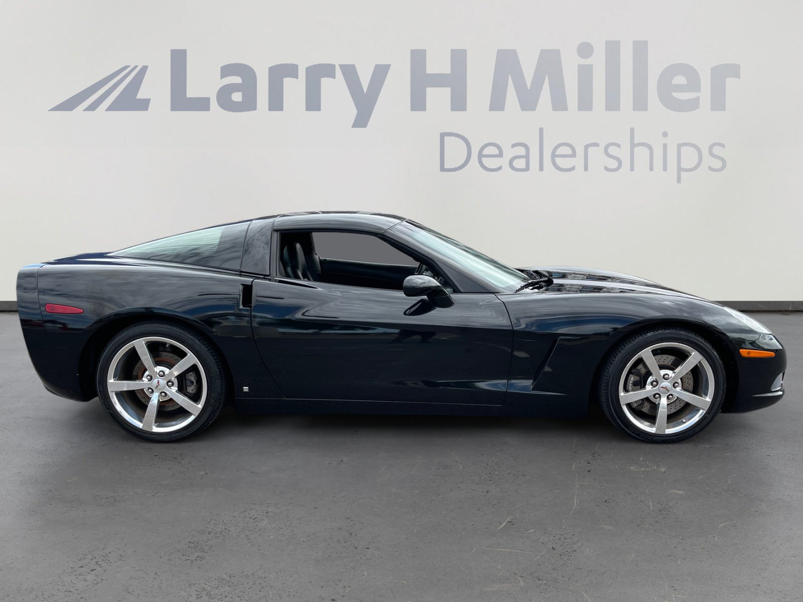 Used 2008 Chevrolet Corvette Coupe w/ Preferred Equipment Group RWD image 6