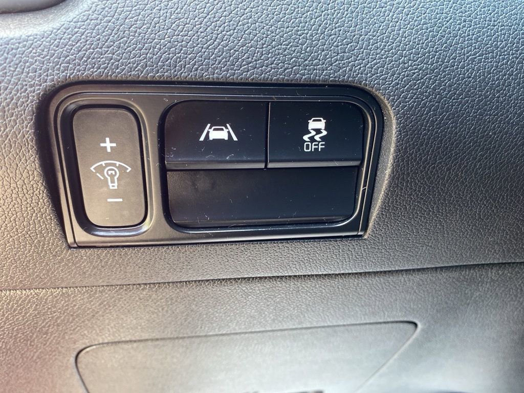 Certified 2021 Kia Sorento LX image 25