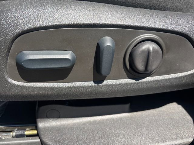 Used 2023 GMC Acadia SLT image 6