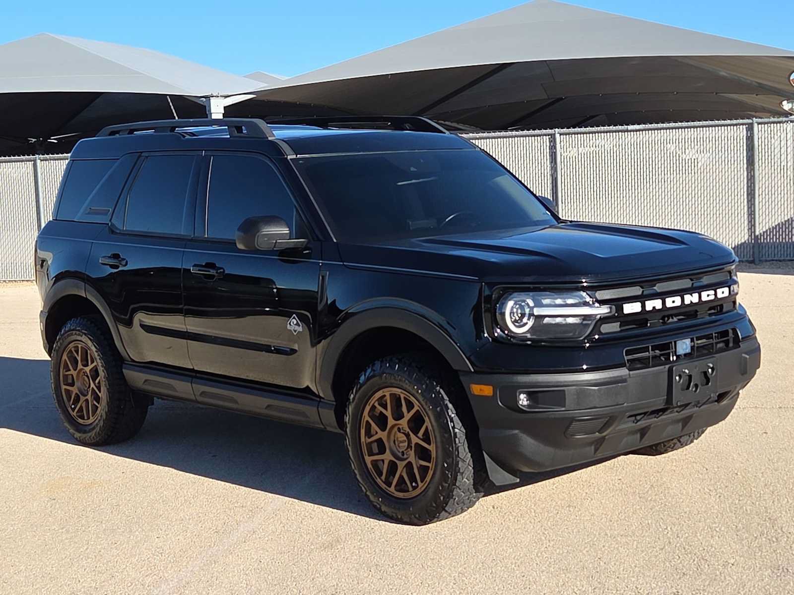Used 2023 Ford Bronco Sport Outer Banks w/ Tech Package AWD/4WD image 2