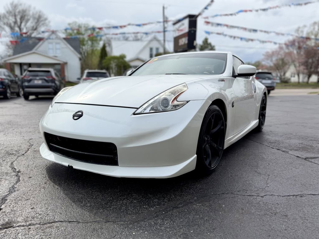 Used 2012 Nissan 370Z NISMO image 4
