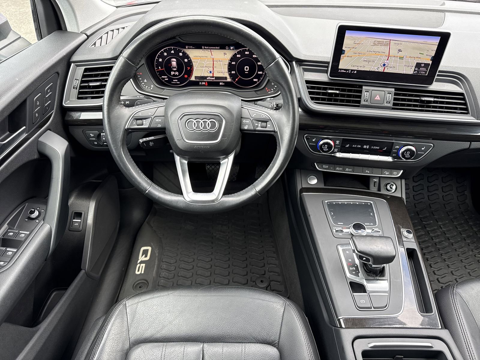 Used 2018 Audi Q5 2.0T Premium Plus w/ Premium Plus Package AWD/4WD image 12