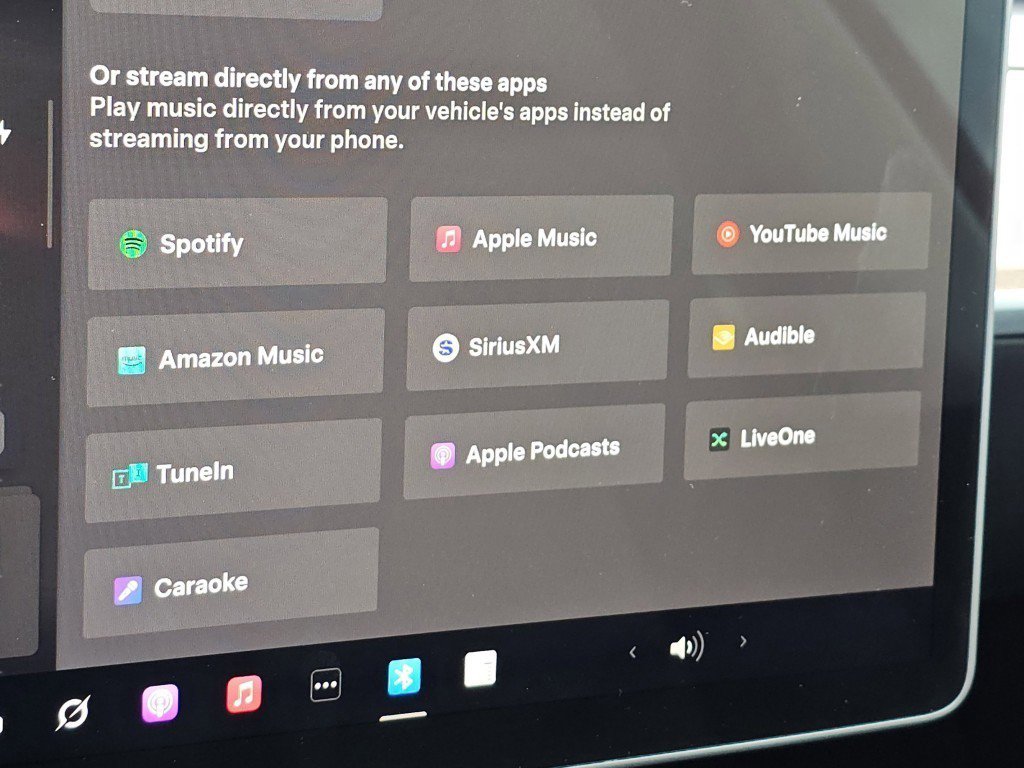 Used 2023 Tesla Model 3 Standard Range image 15