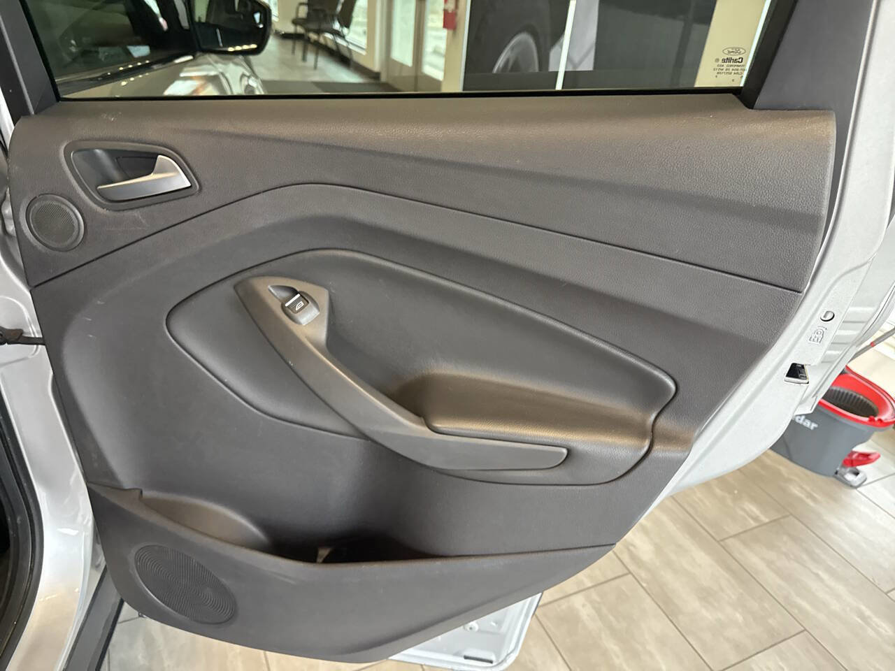 Used 2016 Ford Escape Titanium image 32