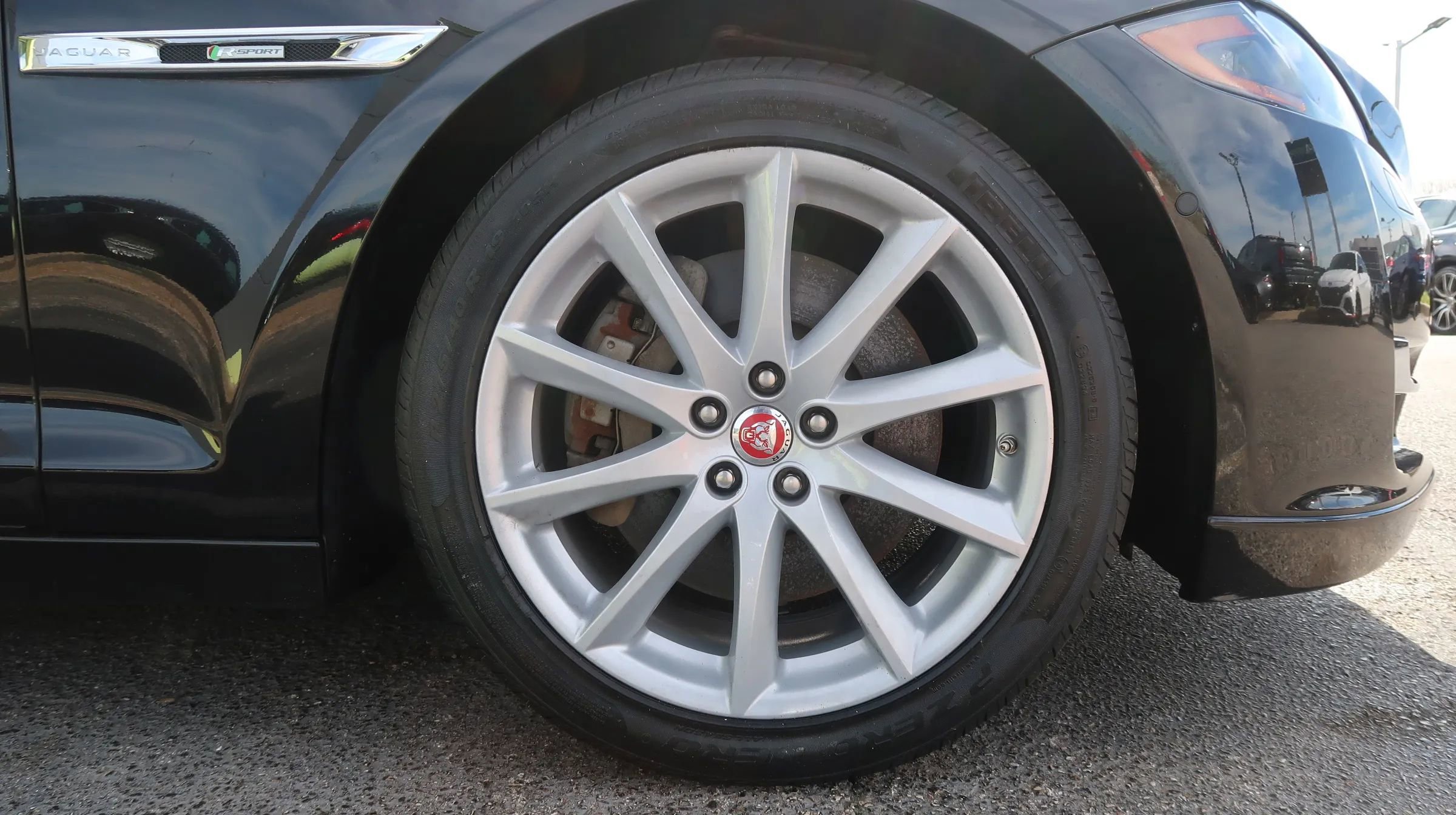 Used 2016 Jaguar XJ R-Sport AWD/4WD image 50