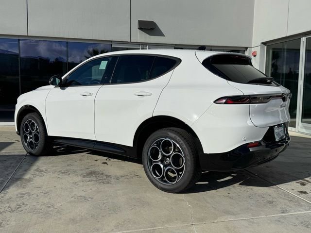 Used 2025 Alfa Romeo Tonale image 6