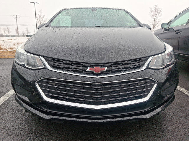 Used 2018 Chevrolet Cruze LS image 2