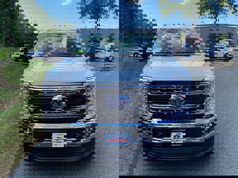 New 2026 Ford F350 XL image 2