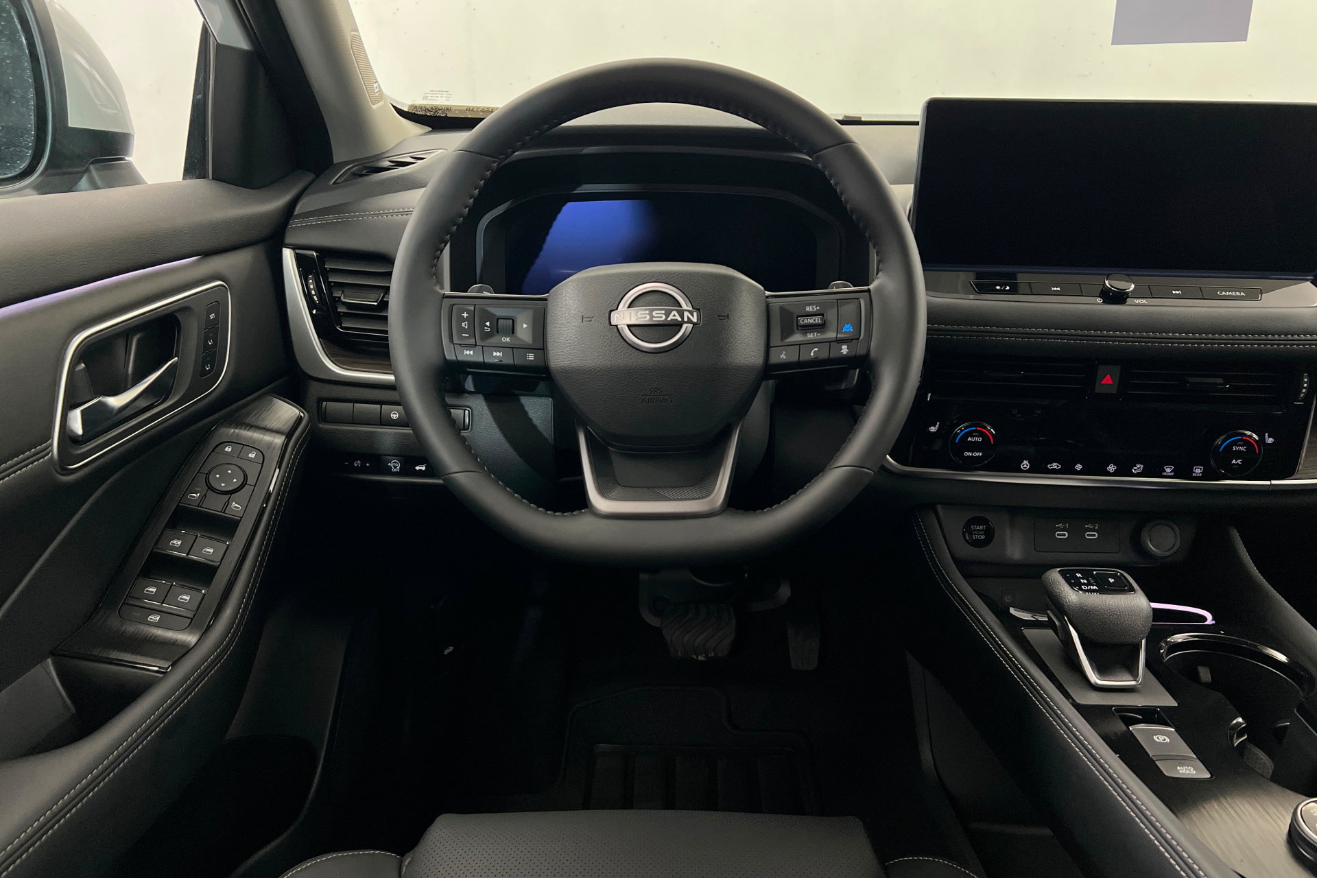 New 2026 Nissan Rogue Platinum AWD/4WD image 12