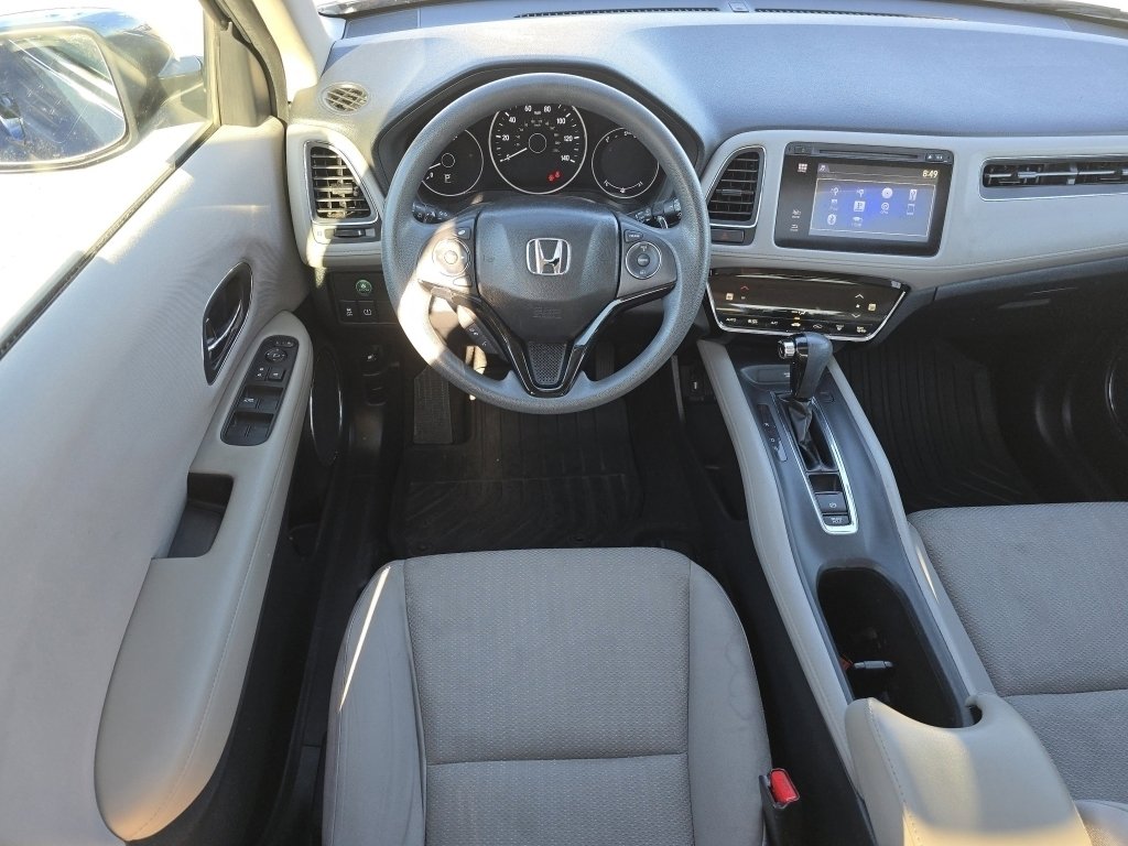 Used 2017 Honda HR-V EX image 25
