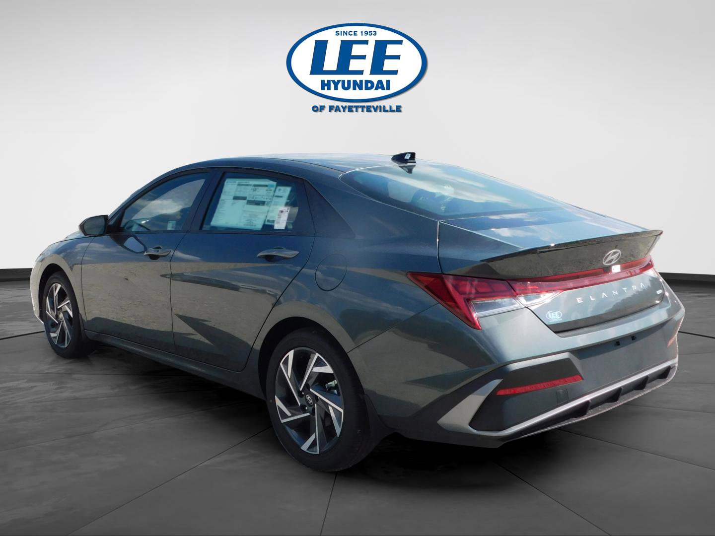 New 2025 Hyundai Elantra SEL image 5