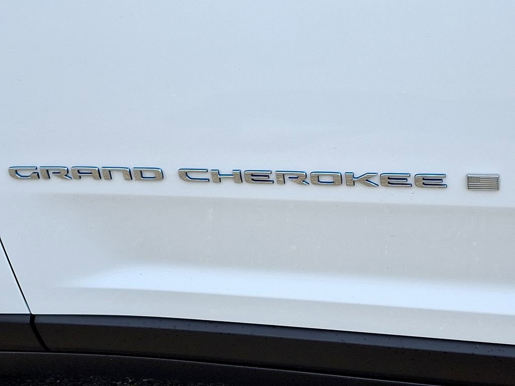 Used 2023 Jeep Grand Cherokee 4WD 4xe image 33