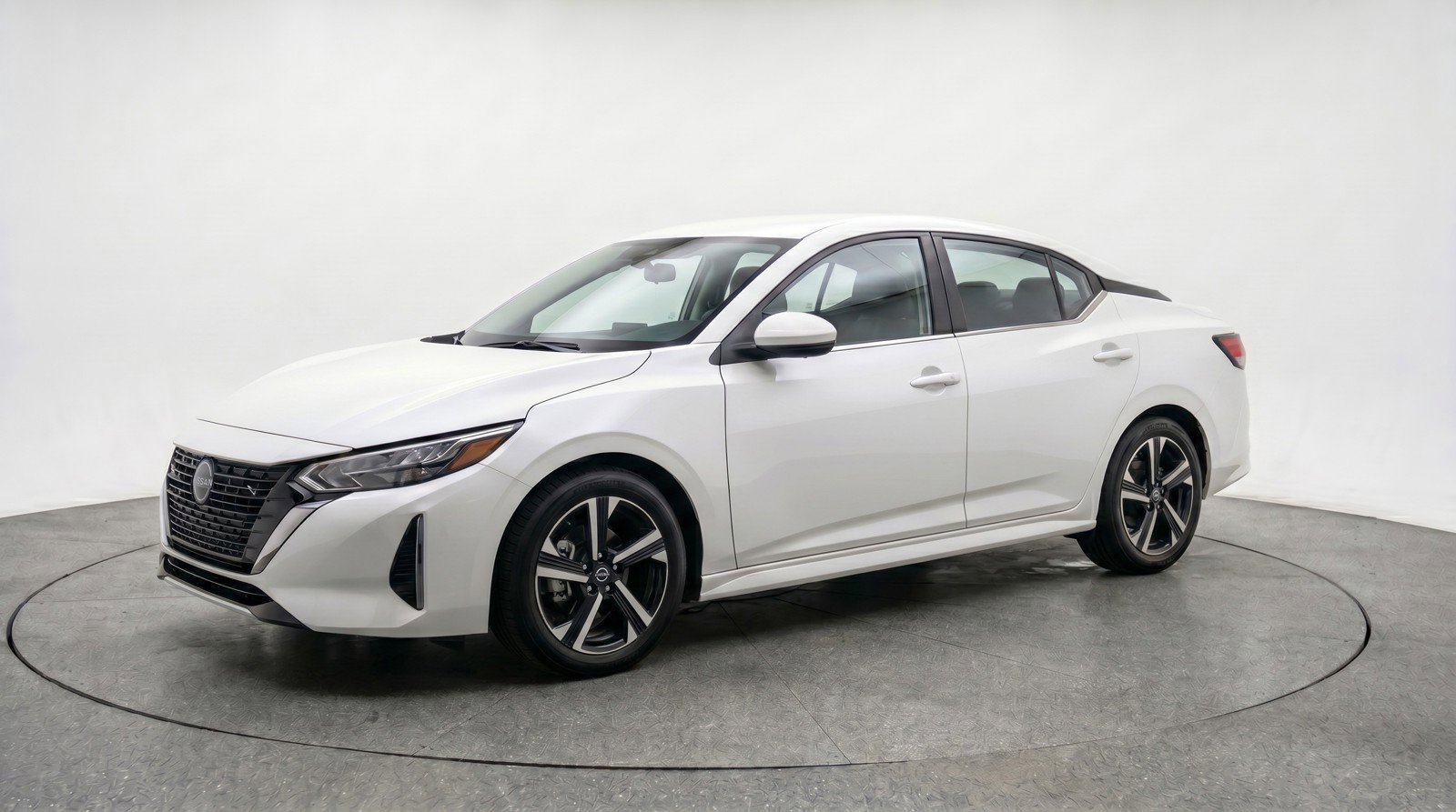 Used 2025 Nissan Sentra SV FWD image 3