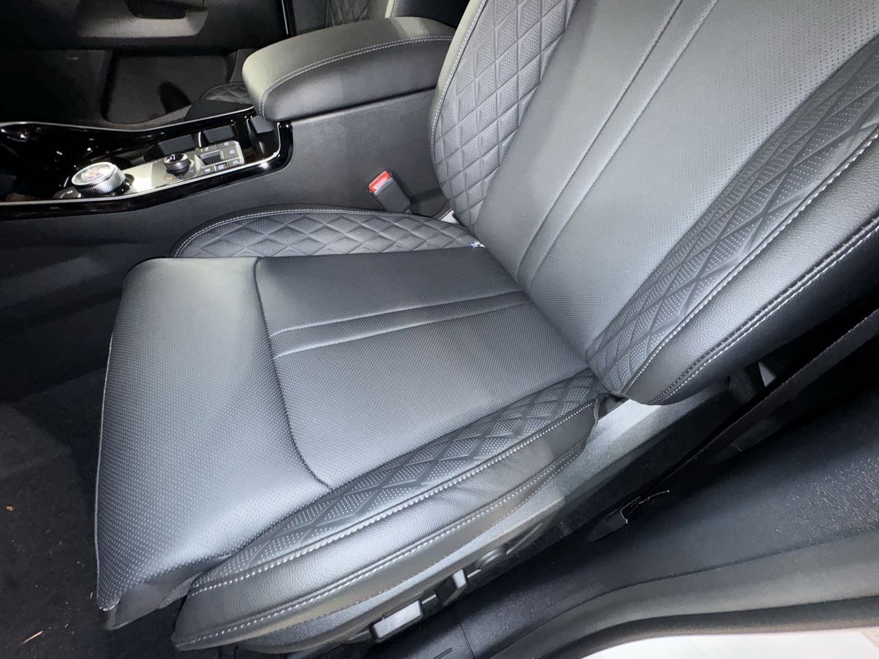 New 2026 Kia Sorento SX Prestige image 16