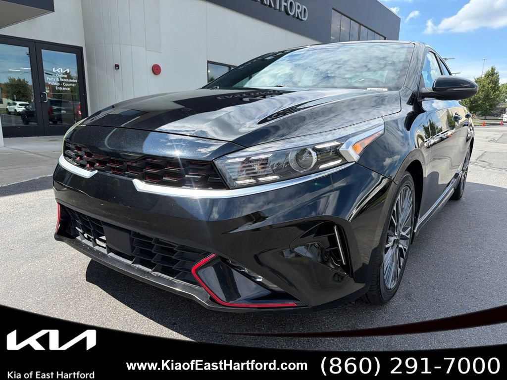 Certified 2023 Kia Forte GT-Line w/ GT-Line Premium Package FWD image 3