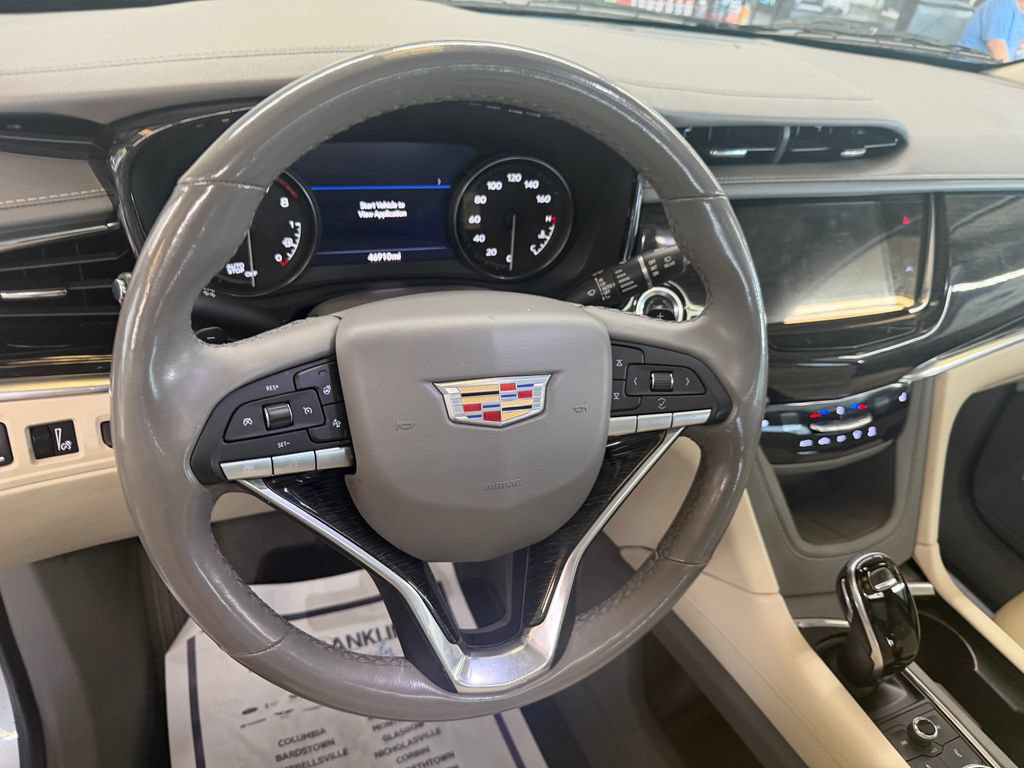 Used 2021 Cadillac XT6 Premium Luxury FWD image 12
