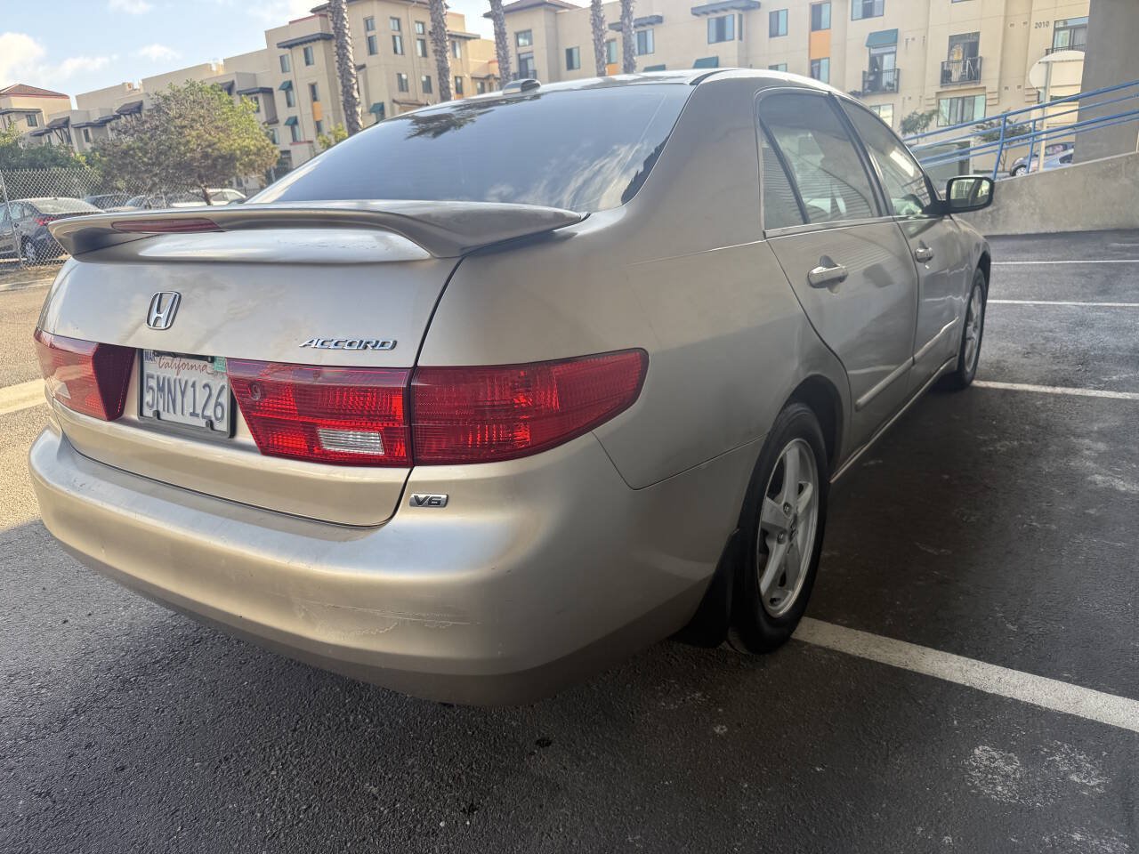 Used 2005 Honda Accord EX image 3