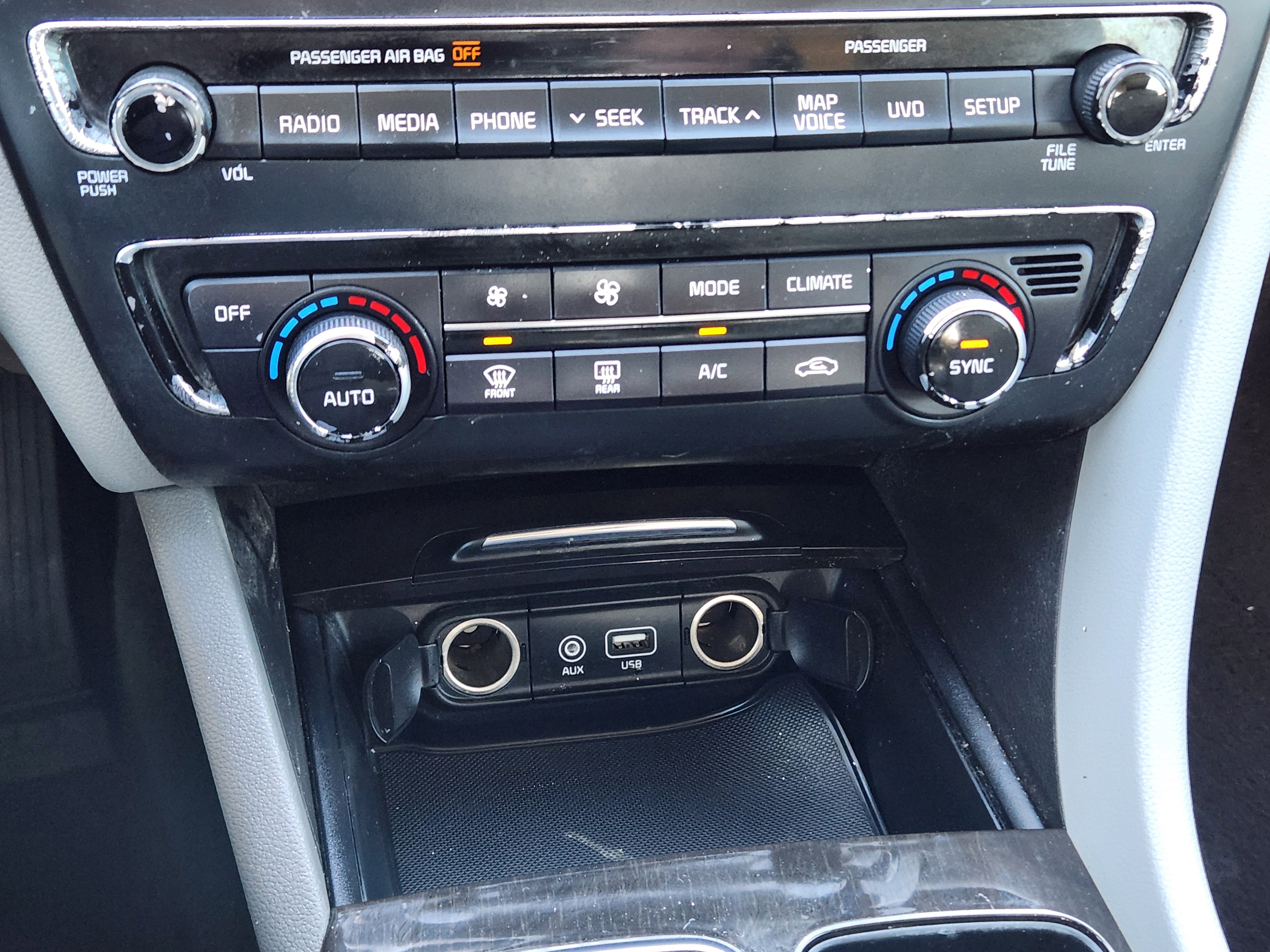 Used 2016 Kia Optima EX w/ Premium Package image 19