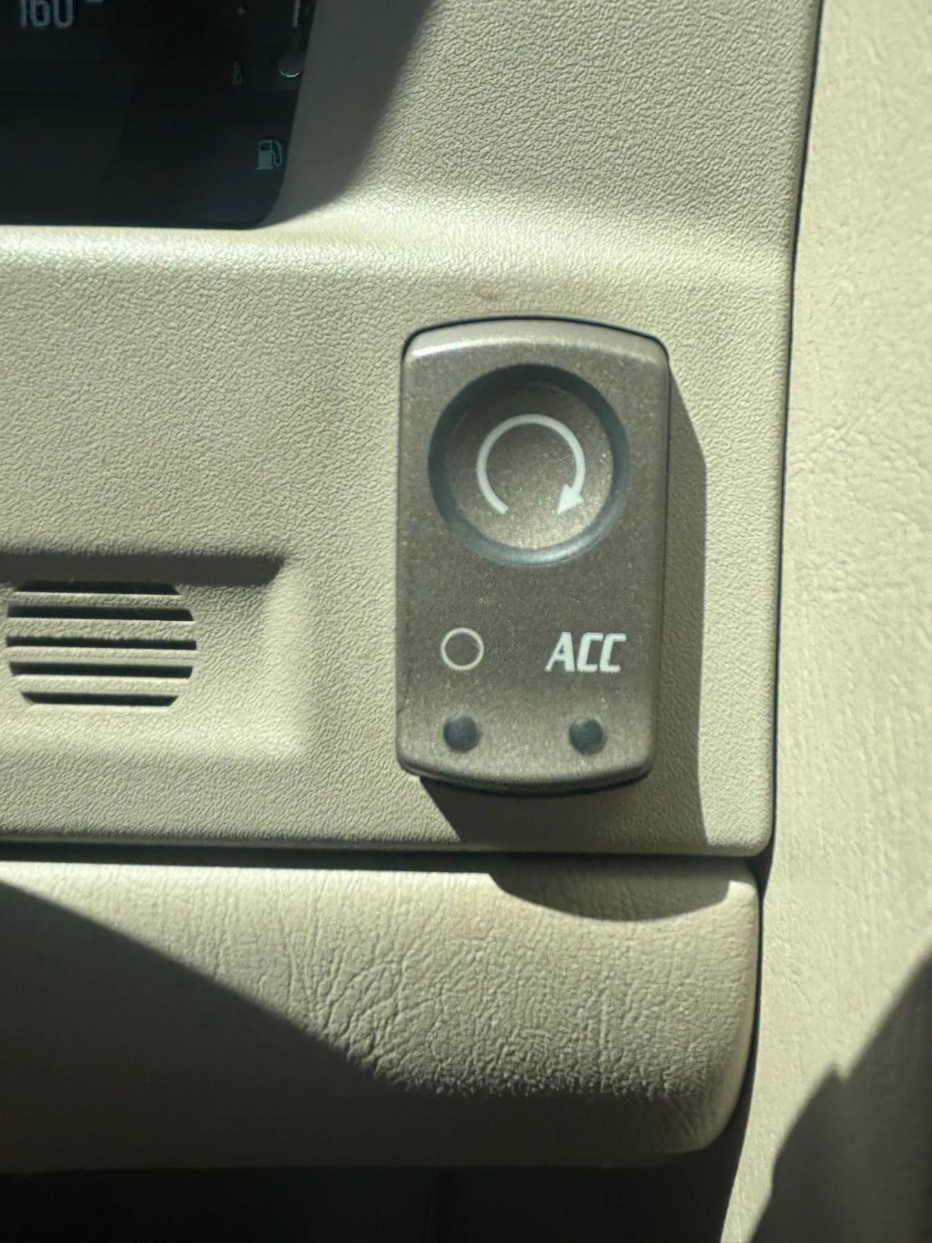 Used 2005 Cadillac XLR RWD image 18